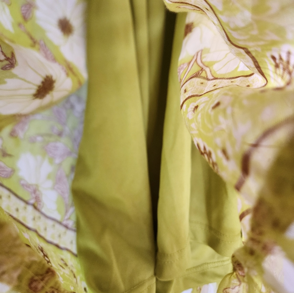 Band of the Free Keahi Lime Floral Halter Maxi Dress Size Medium - Picture 7 of 10